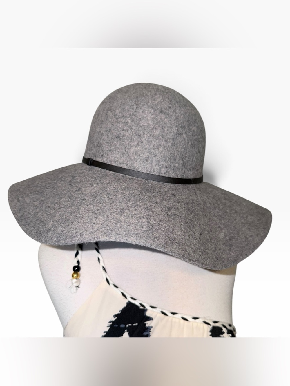 hinge Gray Wide-Brim Felt Hat with Thin Black Band